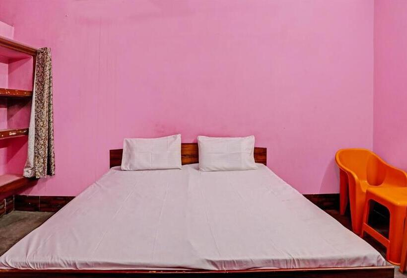 Spot On Hotel Classic & Restaurant