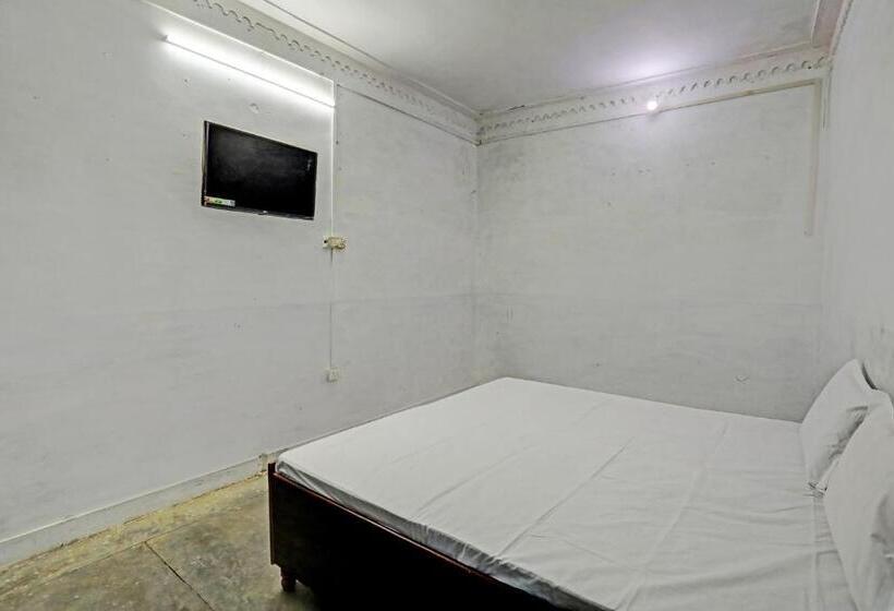 Spot On Hotel Classic & Restaurant