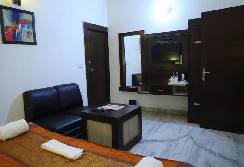 Tara Palace By Goyal Hoteliers