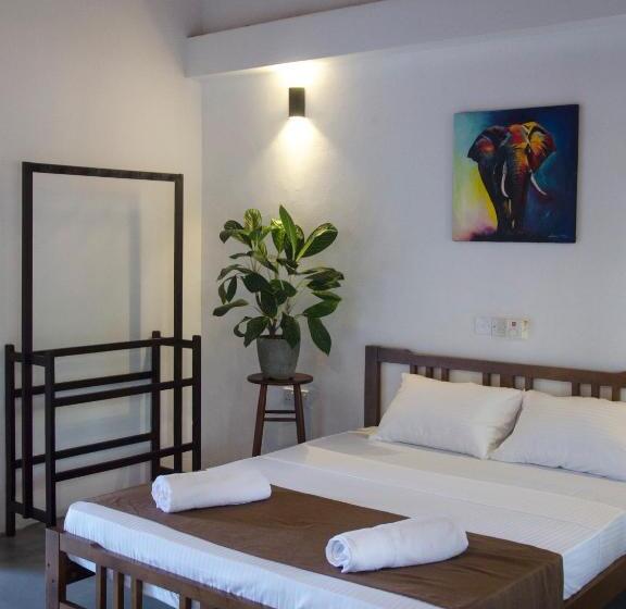 The Dom Hotel & Restaurant