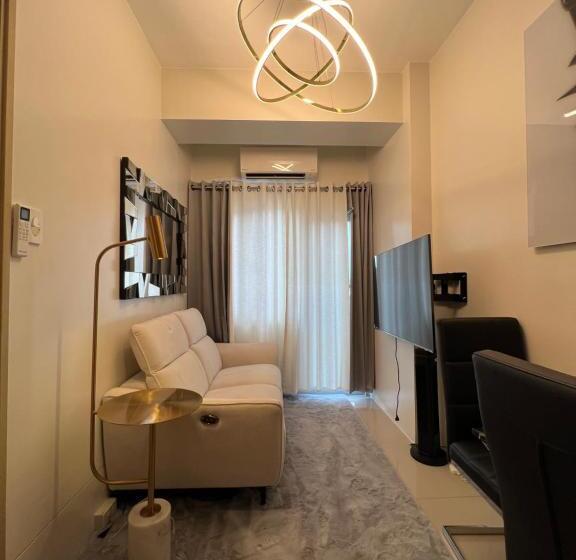 Vine Residences Tower 5 Unit 208 Euno Condotel Staycation