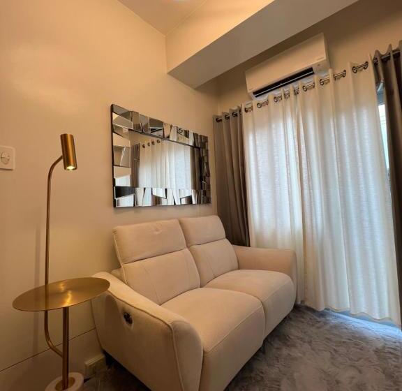 Vine Residences Tower 5 Unit 208 Euno Condotel Staycation