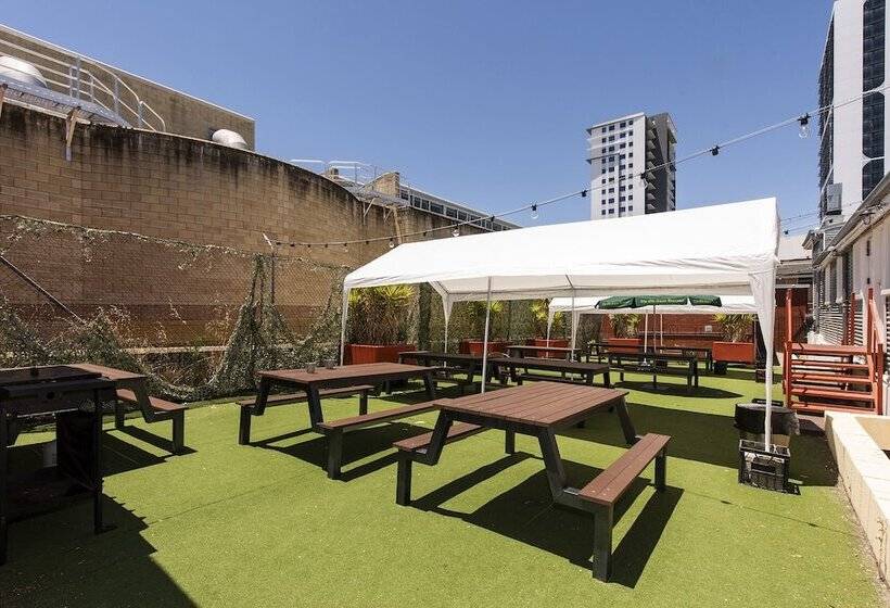 The Old Swan Barracks   Hostel