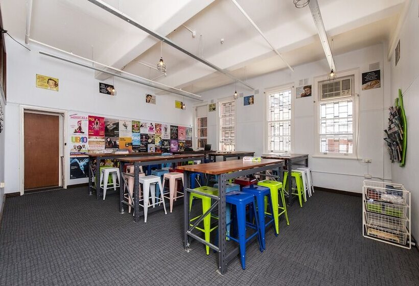 The Old Swan Barracks   Hostel