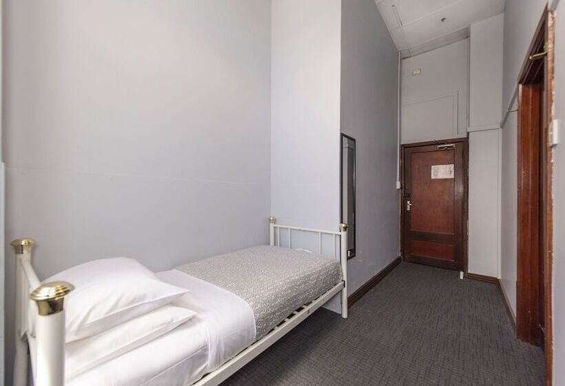 The Old Swan Barracks   Hostel