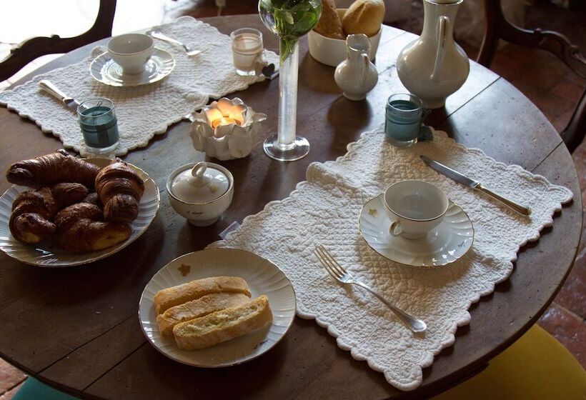 تختخواب و صبحانه Villa Fillinelle