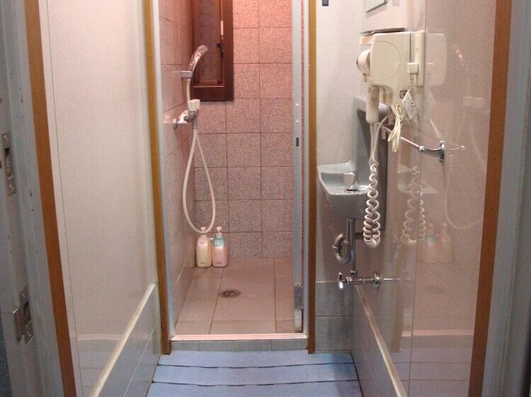 Economy Hotel Hoteiya