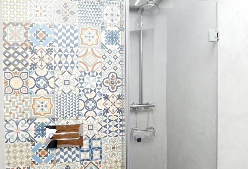 هاستل Hostal Erasmus By Gaiarooms