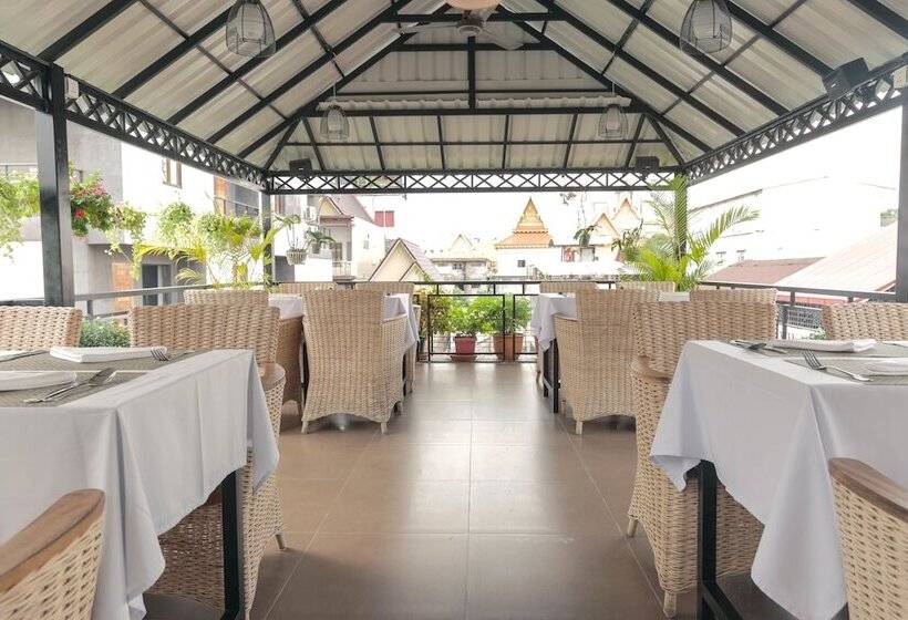 Feliz Hostel Cafe & Bar