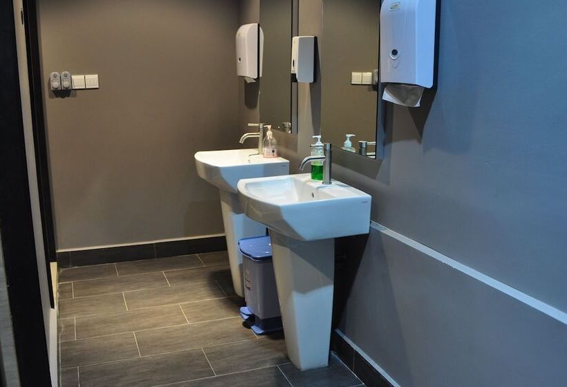 Feliz Hostel Cafe & Bar