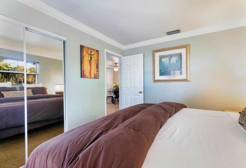 فندق 1 Island Hideaway