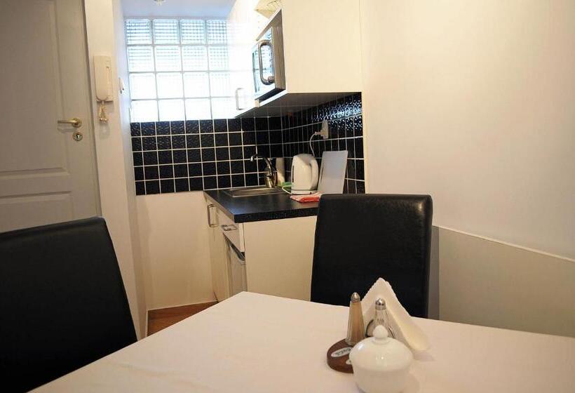 ホテル Agis Pokoje Gościnne