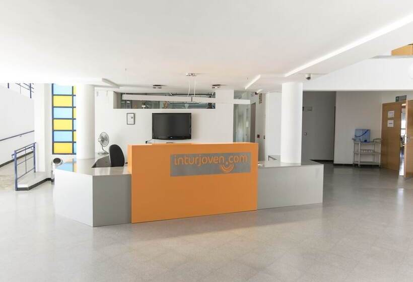 ホテル Albergue Inturjoven Constantina   Hostel