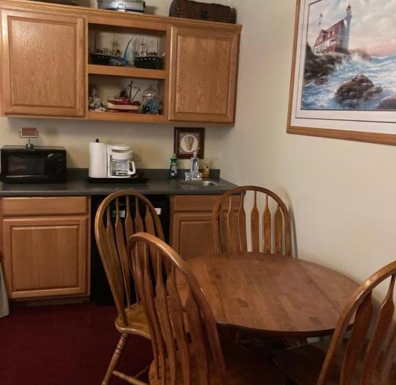 هتل All Seasons Inn