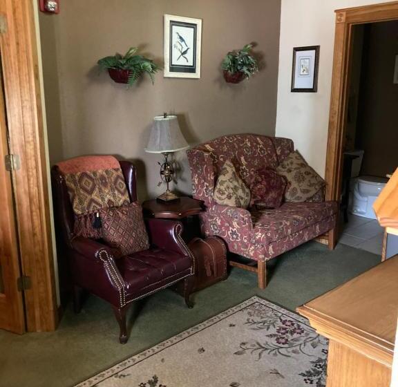 هتل All Seasons Inn