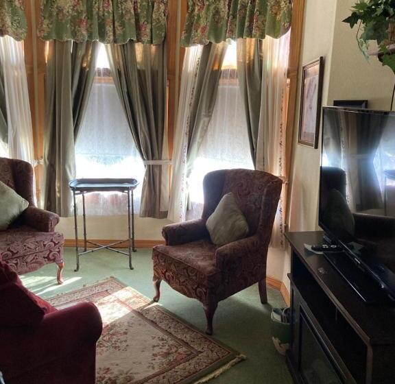 هتل All Seasons Inn