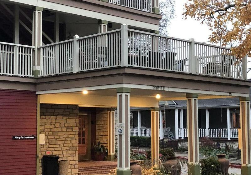 هتل All Seasons Inn