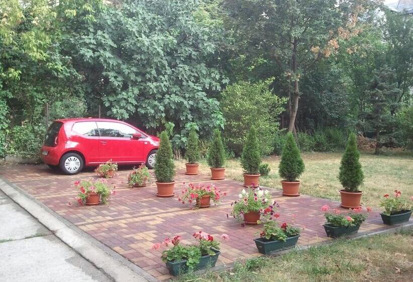 בית מלון כפרי Apartment Buda Central Residence