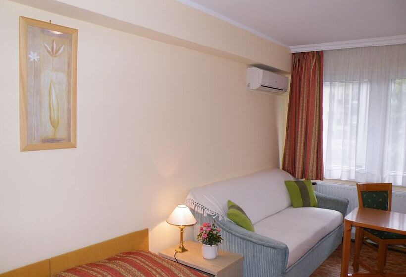 בית מלון כפרי Apartment Buda Central Residence