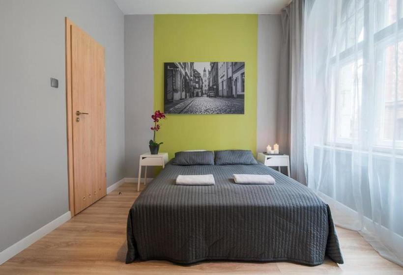 هتل Apartments Old Town 1