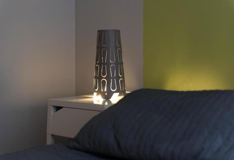 هتل Apartments Old Town 1