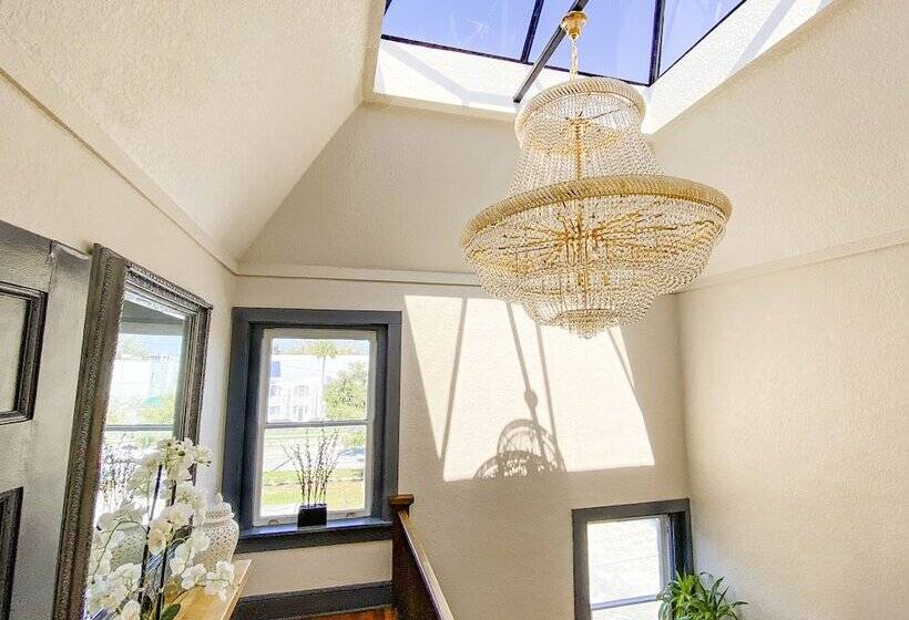 فندق Artisan Downtown