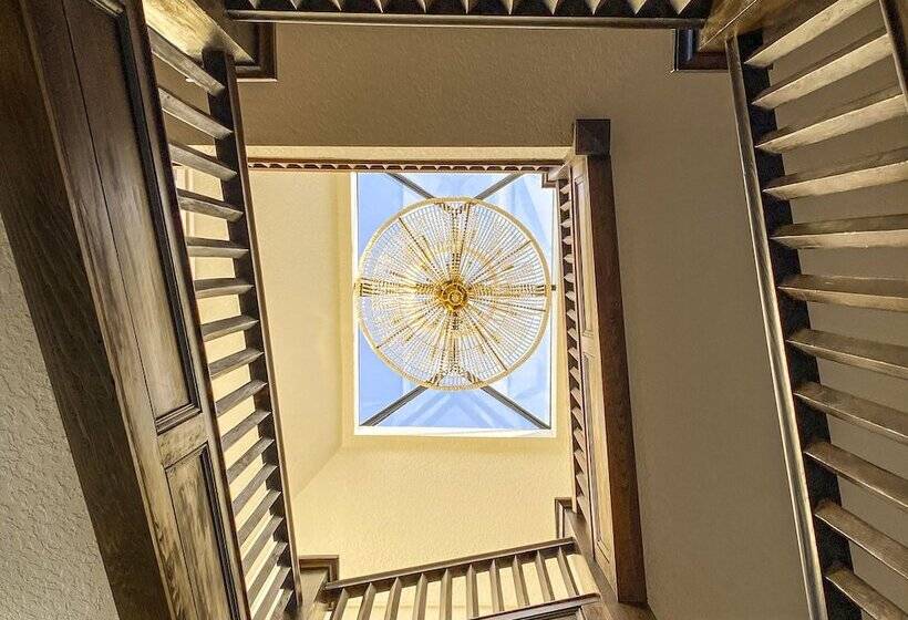 فندق Artisan Downtown