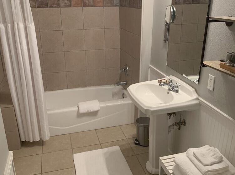 فندق Artisan Downtown