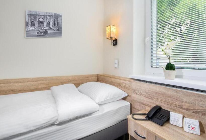 בית מלון כפרי Automobil