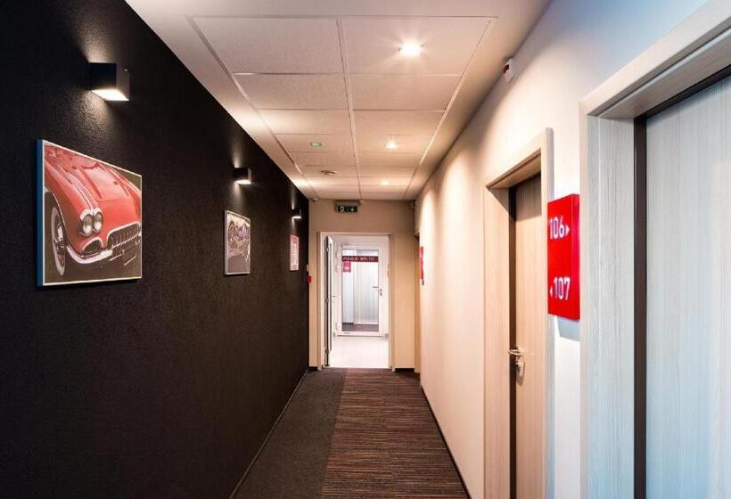 בית מלון כפרי Automobil