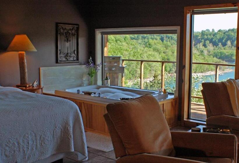 فندق Beaver Lakefront Cabins   Couples Only Getaways