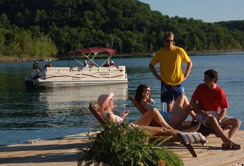 فندق Beaver Lakefront Cabins   Couples Only Getaways