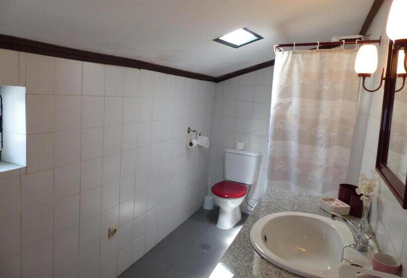 Отель Casas Do Toural