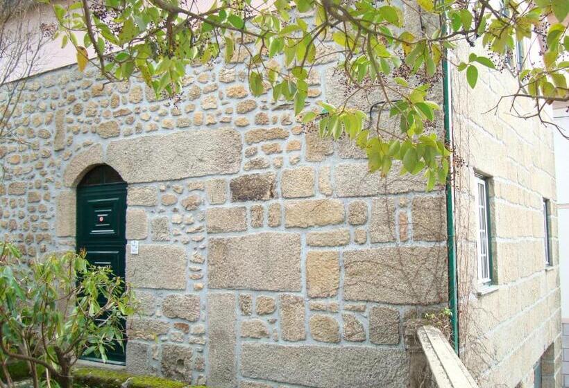 Отель Casas Do Toural