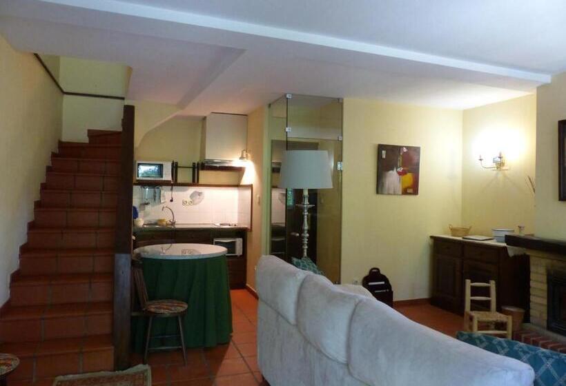 Отель Casas Do Toural