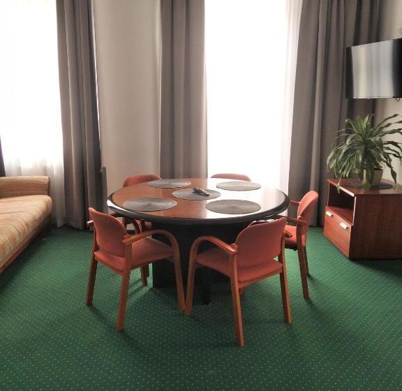 فندق Centrum Szkoleniowo Konferencyjne Społem