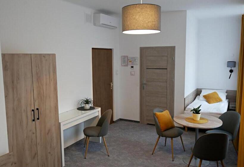 فندق Centrum Szkoleniowo Konferencyjne Społem