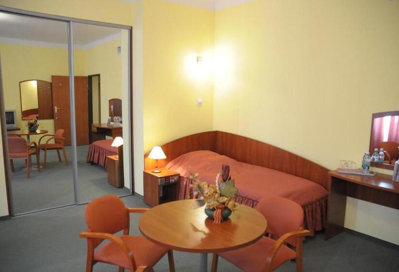 فندق Centrum Szkoleniowo Konferencyjne Społem