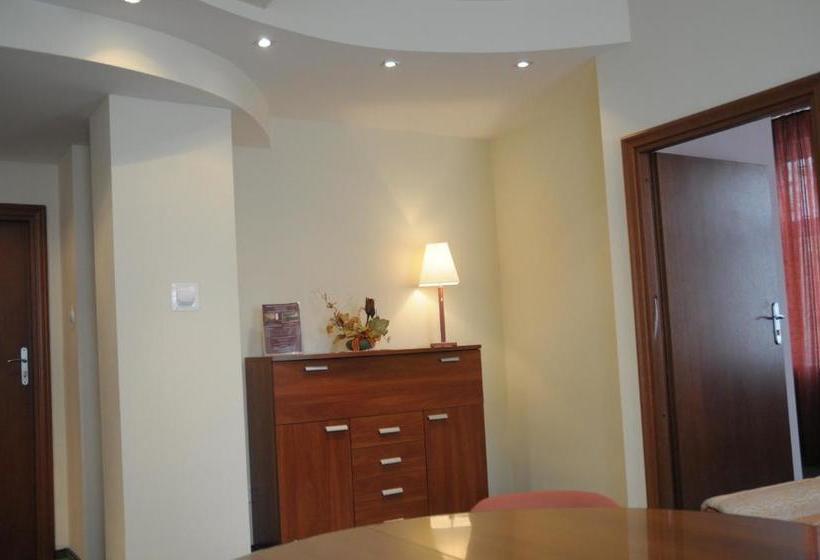 فندق Centrum Szkoleniowo Konferencyjne Społem