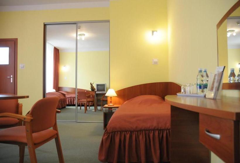 فندق Centrum Szkoleniowo Konferencyjne Społem