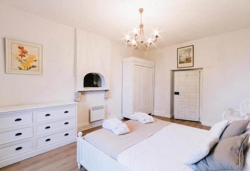 בית מלון כפרי Château Les Dryades Golf & Spa