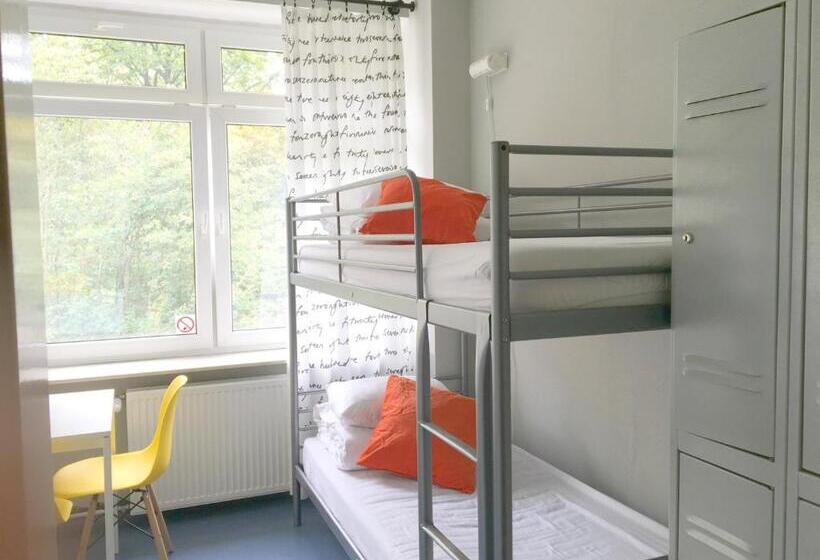 ホテル Cloud Hostel