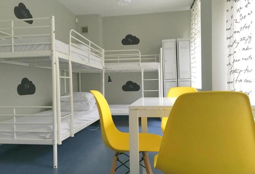 ホテル Cloud Hostel