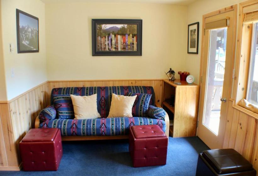 Hotel Crystal Chalets Condominiums