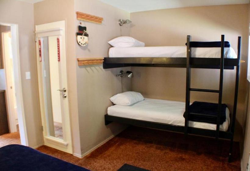 Hotel Crystal Chalets Condominiums