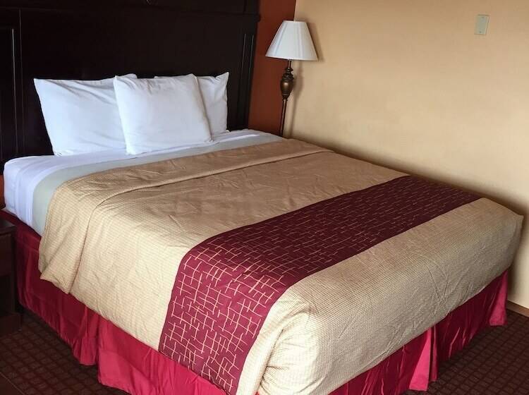 فندق Dequeen Courtyard Inn