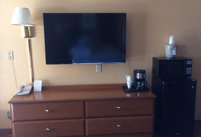 فندق Dequeen Courtyard Inn