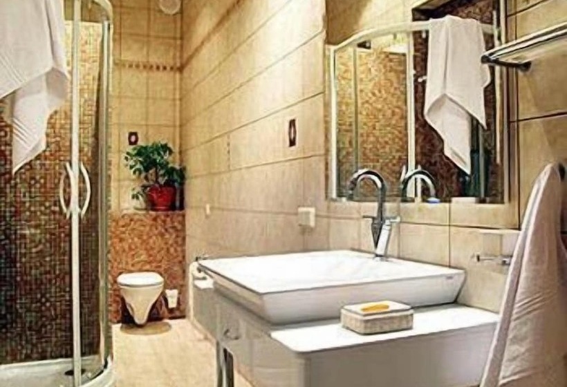 هتل Duval Serviced Apartments