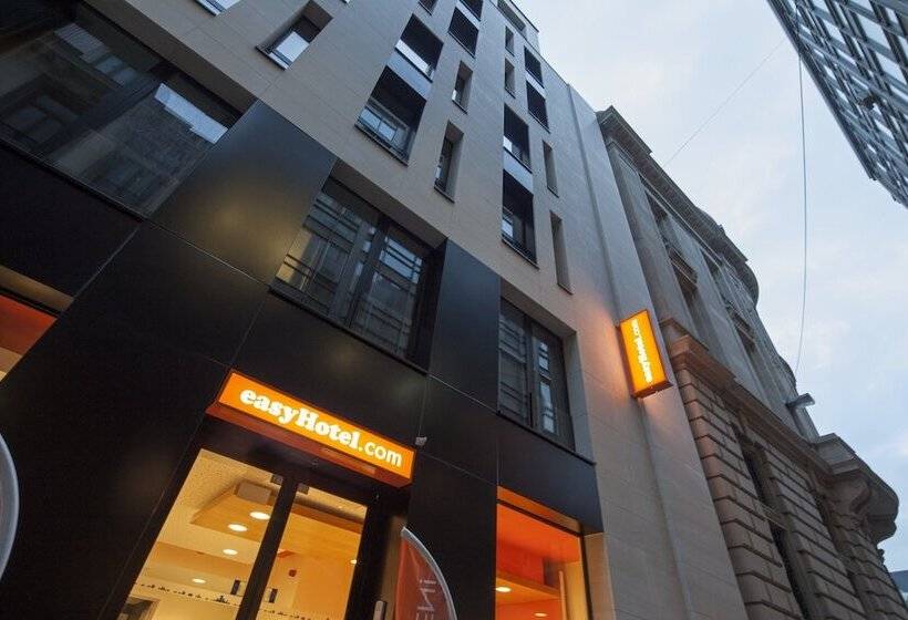 Easyhotel Brussels City Centre