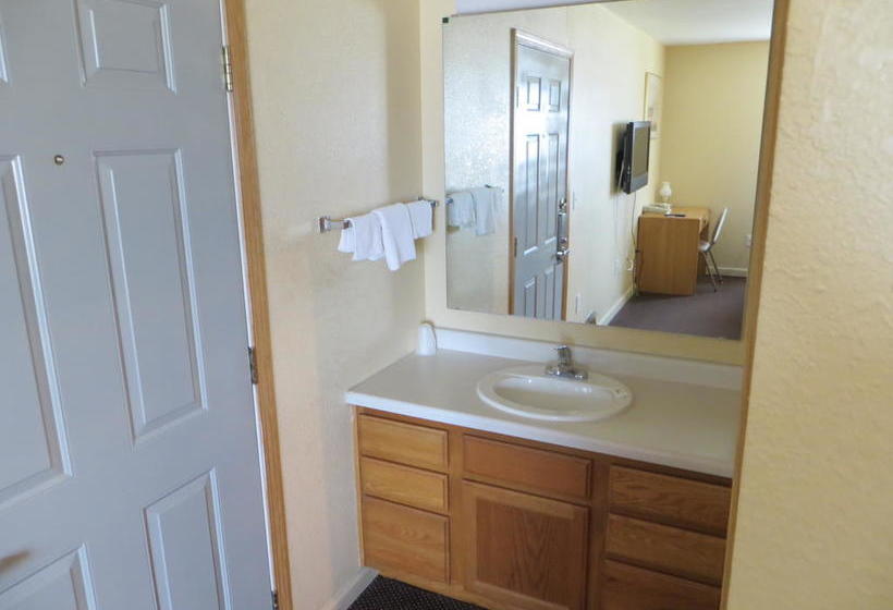 فندق Economy Inn  Fort Dodge